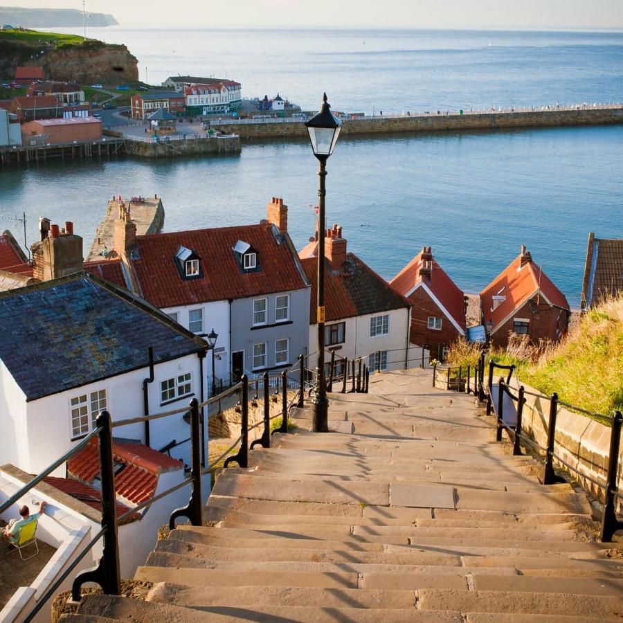 Demeter Cottage Whitby Exteriör bild